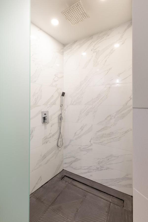 Designer Luxury Home In The Jewish Quarter Budapeste Exterior foto